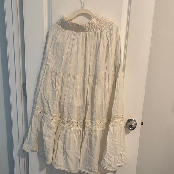 Aerie Ivory Tiered Maxi Skirt - Picture 3 of 5